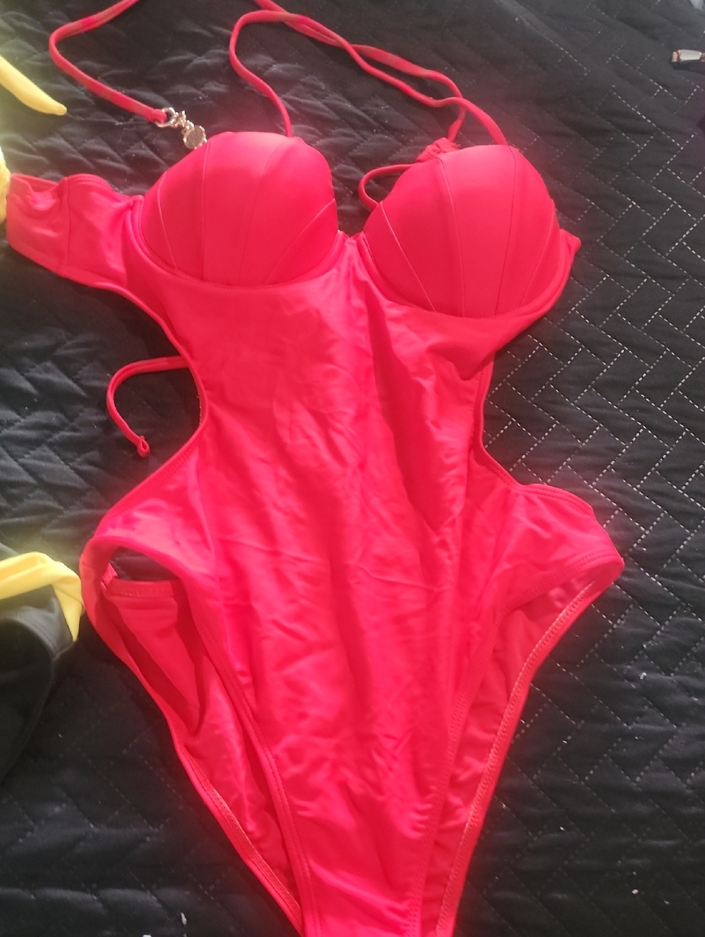 2 Set  Sexys  Swimsuit - Yellow & Bright Pink - Picture 2 of 6